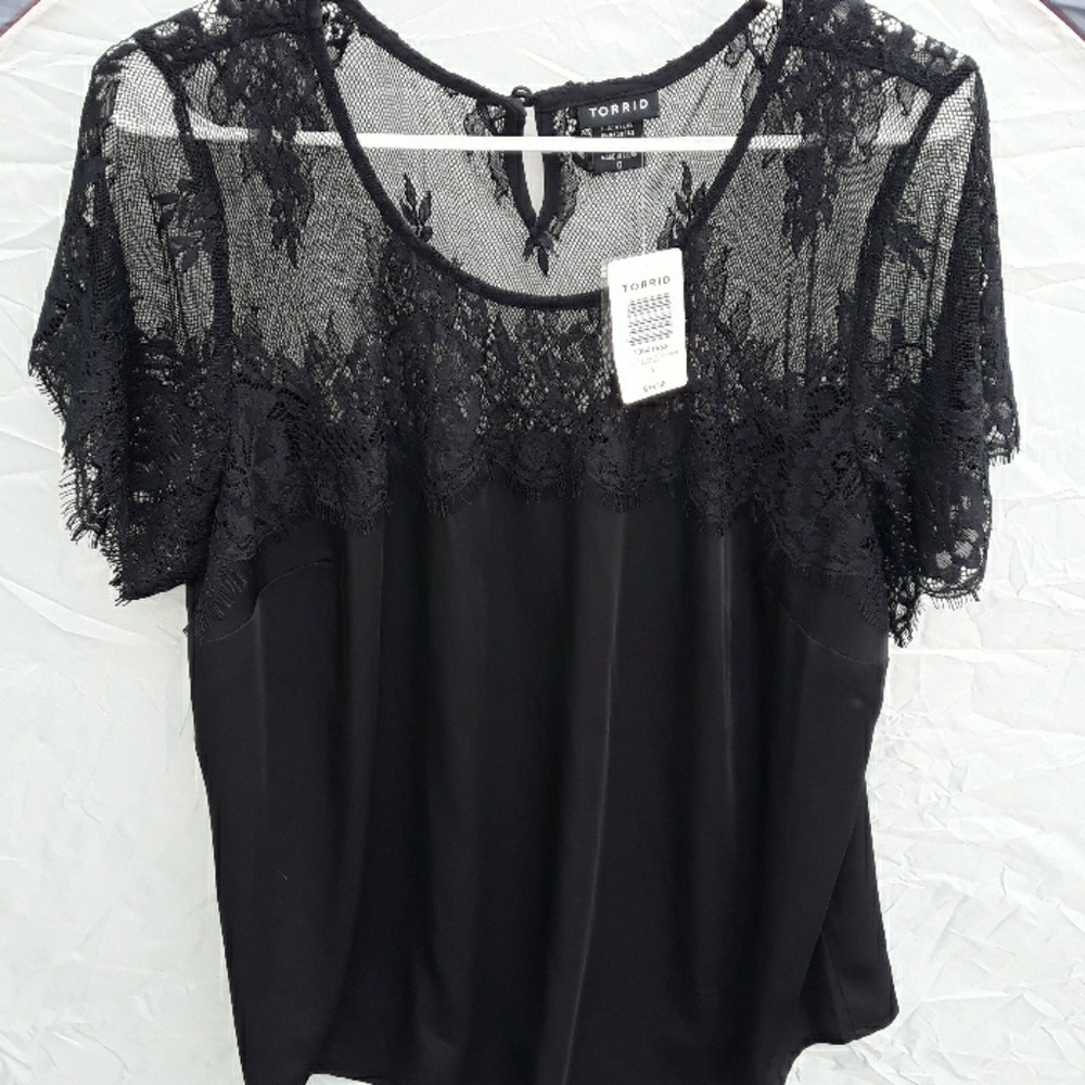 Torrid blk lace front top